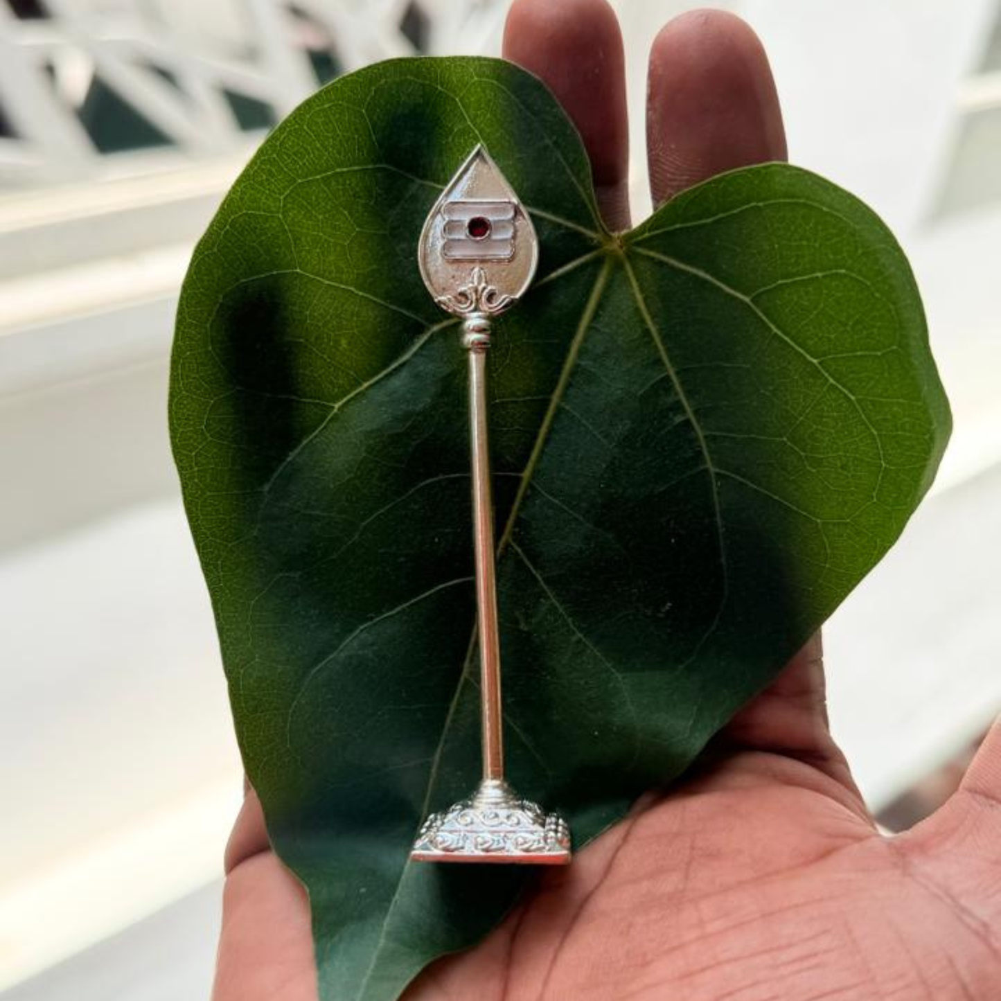 Murugan Vel With Stand